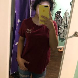 maroon tee